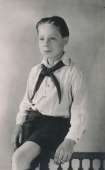 <p>Heinrich Kenzler im Kinderheim Kyritz. Deutsche Demokratische Republik, um 1949.<br />
<em>Aus dem Familienarchiv</em></p>
