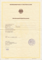 <p>Pilietybės pažymėjimas, išduotas R. Herzmannui Kelno miesto administracijos. Vokietija, 1999 m. lapkričio 22 d.<br />
<em>Iš šeimos archyvo</em></p>
