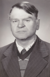 <p>Bernhard Keusling. Eidintai, Rajongemeinde. Tauragė, um 1980.<br />
<em>Aus dem Familienarchiv</em></p>
